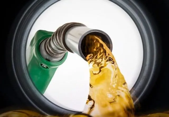 Seguirán congelados precios de combustibles y el avtur bajará 97 centavos