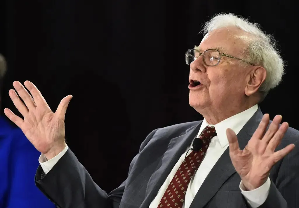 La firma de Warren Buffett pierde 22.819 millones de dólares en 2022