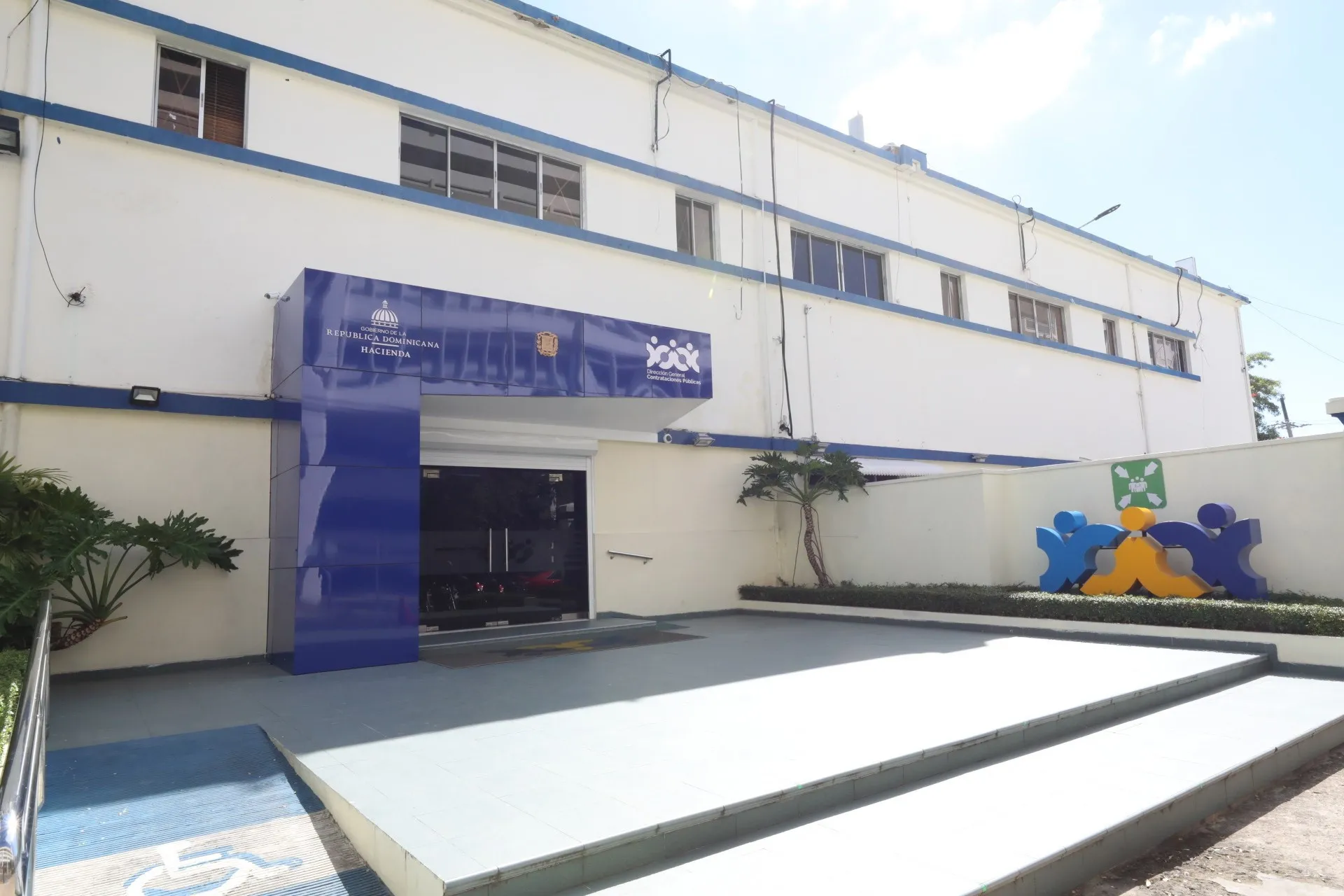 DGCP anula procedimiento de contratación para acondicionamiento de playa Monte Río en Azua