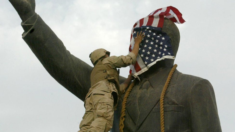 La mentira que llevó a Estados Unidos y a sus aliados a invadir Irak hace 20 años (y cuáles son sus consecuencias hoy en día)