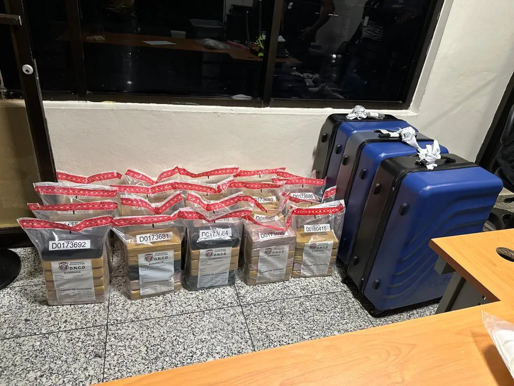 Autoridades decomisan 123 kilos de cocaína procedentes de Colombia
