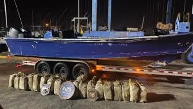 Dos dominicanos y un venezolano en embarcación con mil kilos de cocaína apresados en Puerto Rico