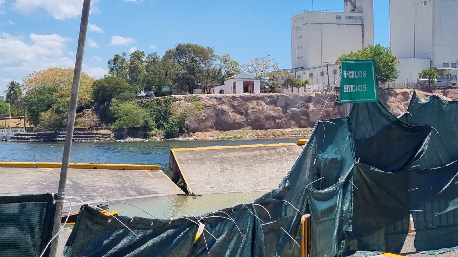 Rutas alternas por colapso en el puerto Don Diego