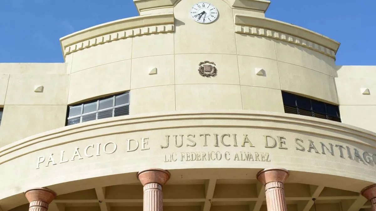 Ministerio Público logra coerción contra acusado de comprar cédulas en Hato del Yaque