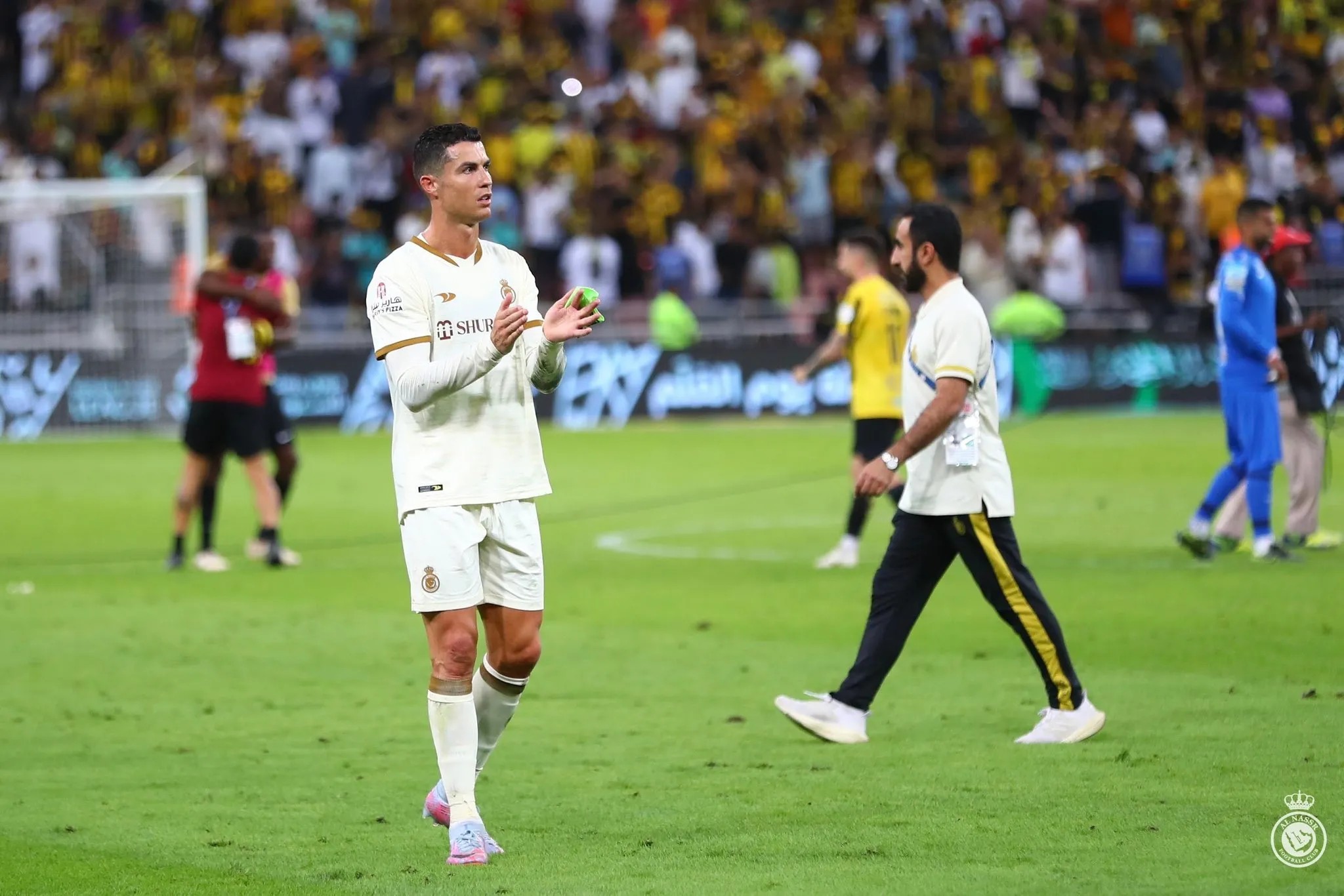 Cristiano Ronaldo respondió mal a hinchas que le gritaron 