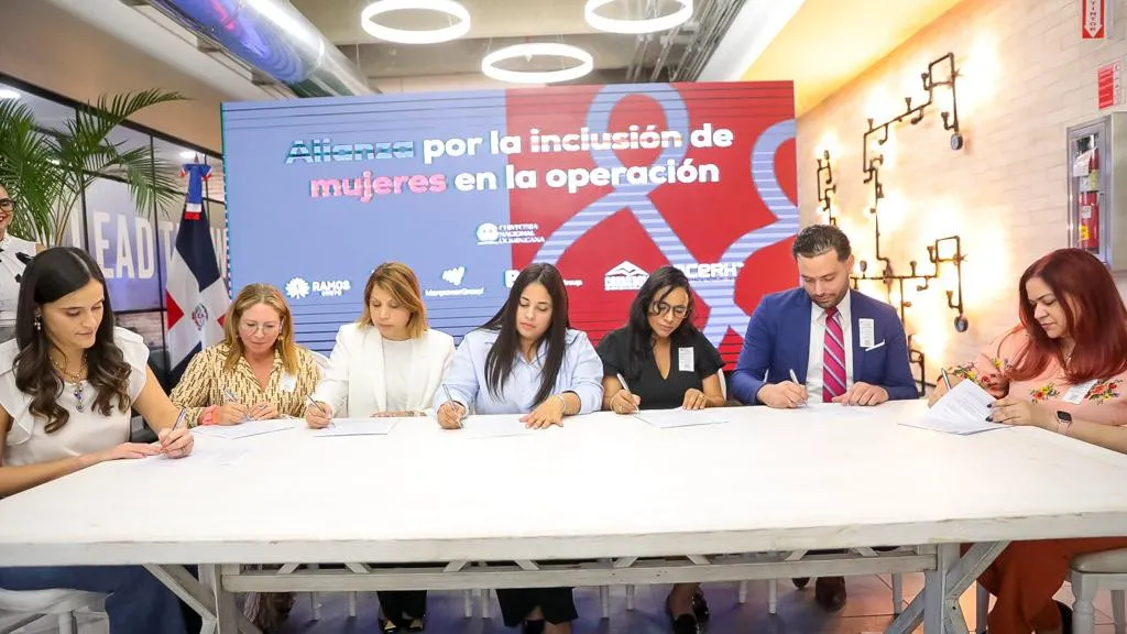 Cervecería Nacional y Bees lanzan alianza por la Inclusión de las Mujeres en la Operación