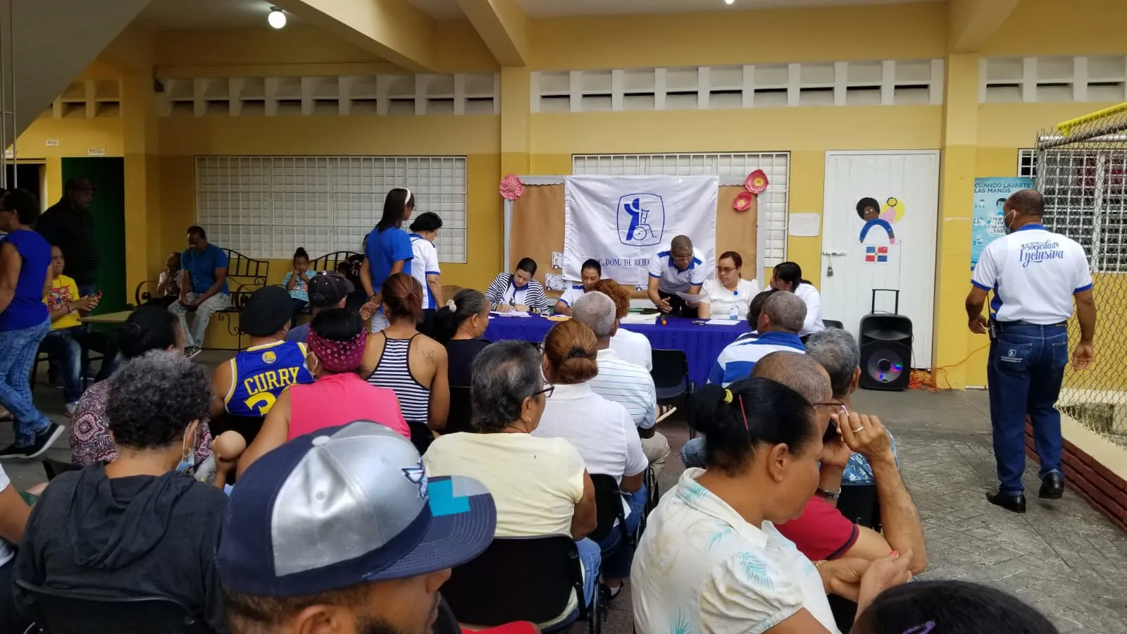 Asociación Dominicana de Rehabilitación sirve a cientos de personas en jornada especial