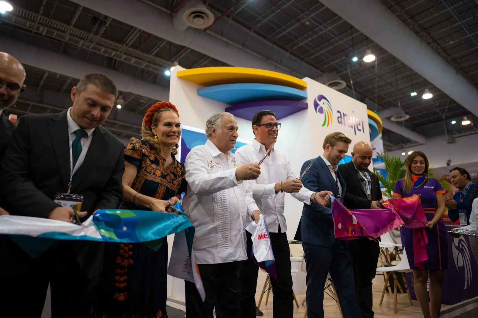 Arajet inaugura nueva ruta México-Medellín con oferta de 5 dólares