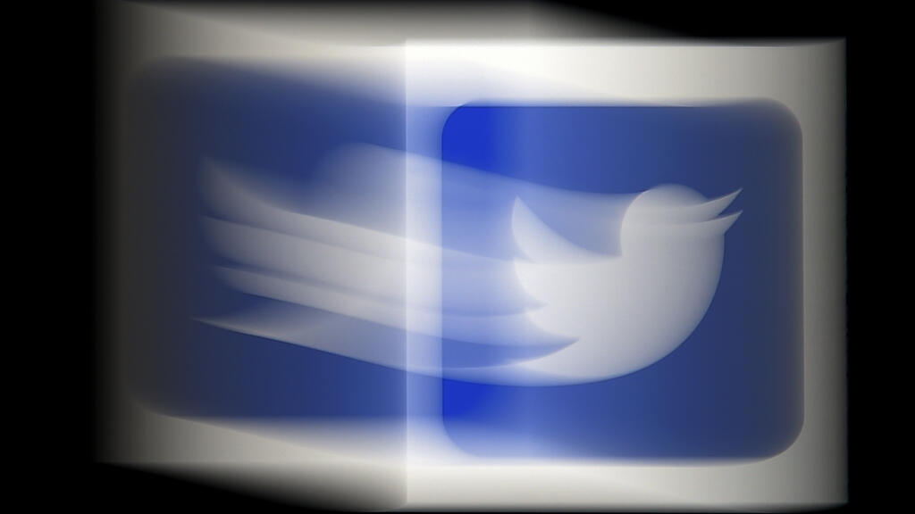 Twitter elimina la insignia azul de verificación a los usuarios que no pagan