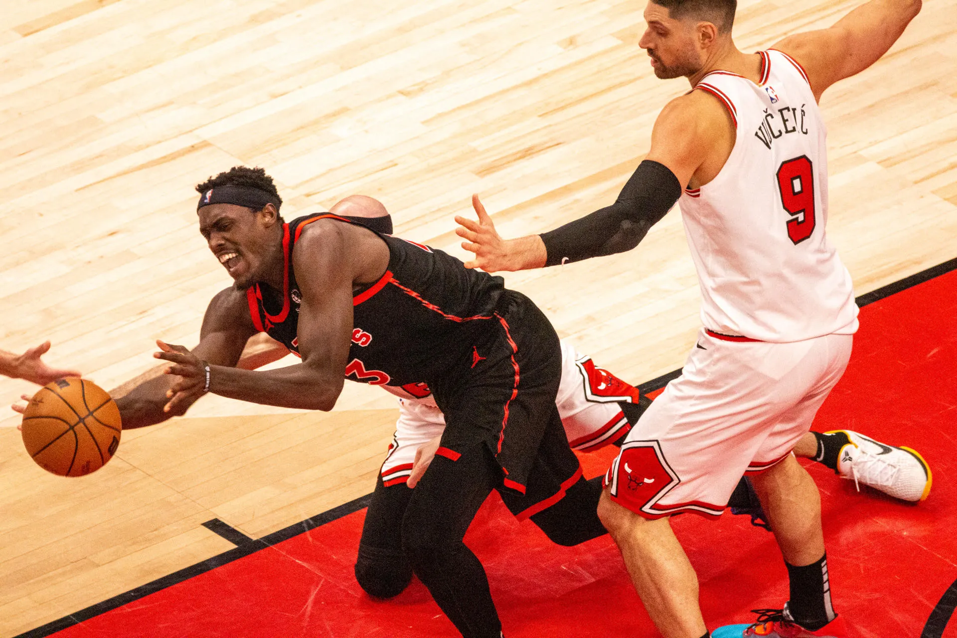 Los Bulls eliminan a los Raptors y jugarán ahora contra Miami Heat