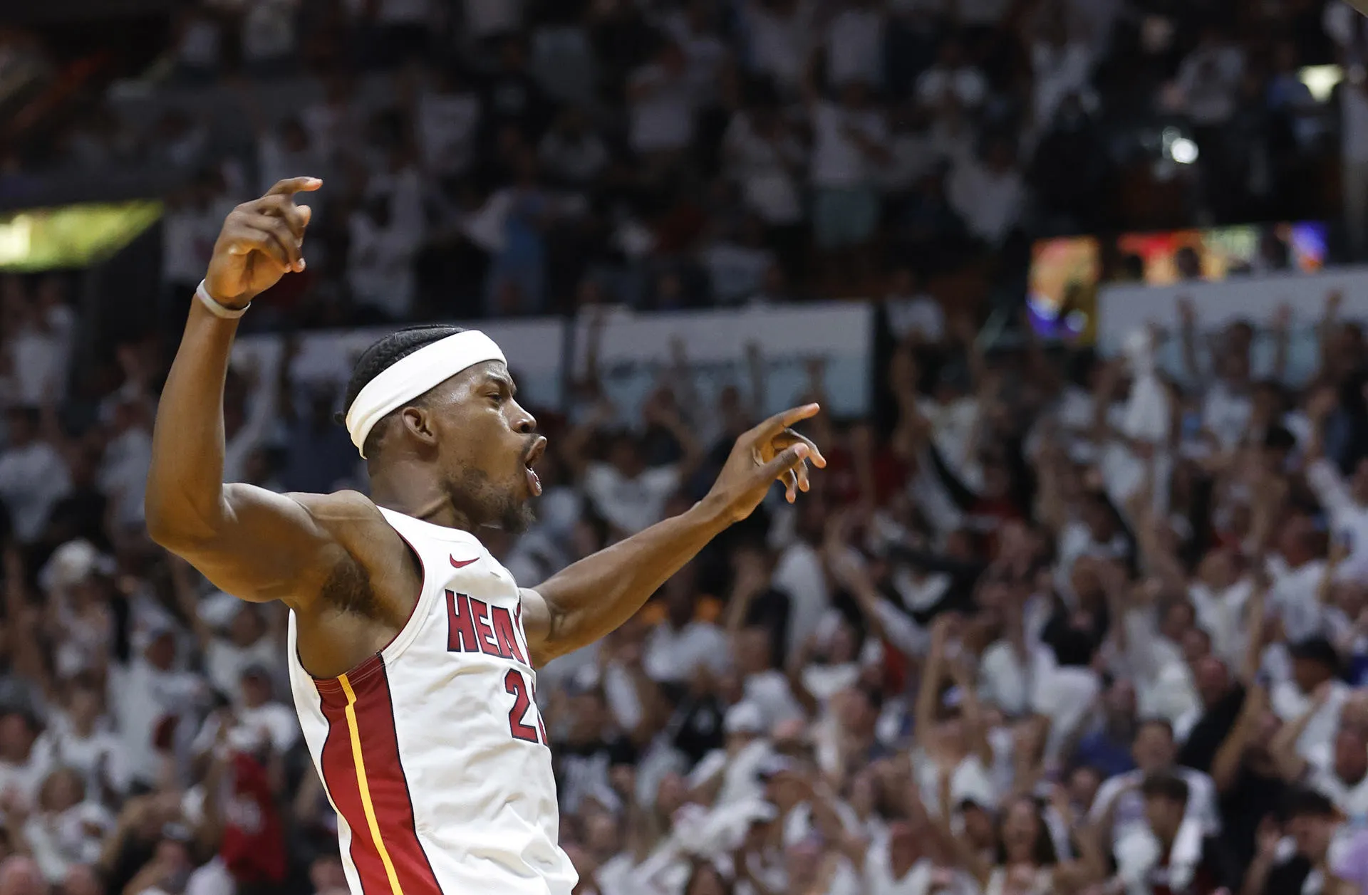 Jimmy Butler dinamita la NBA y los Miami Heat eliminan a los Bucks
