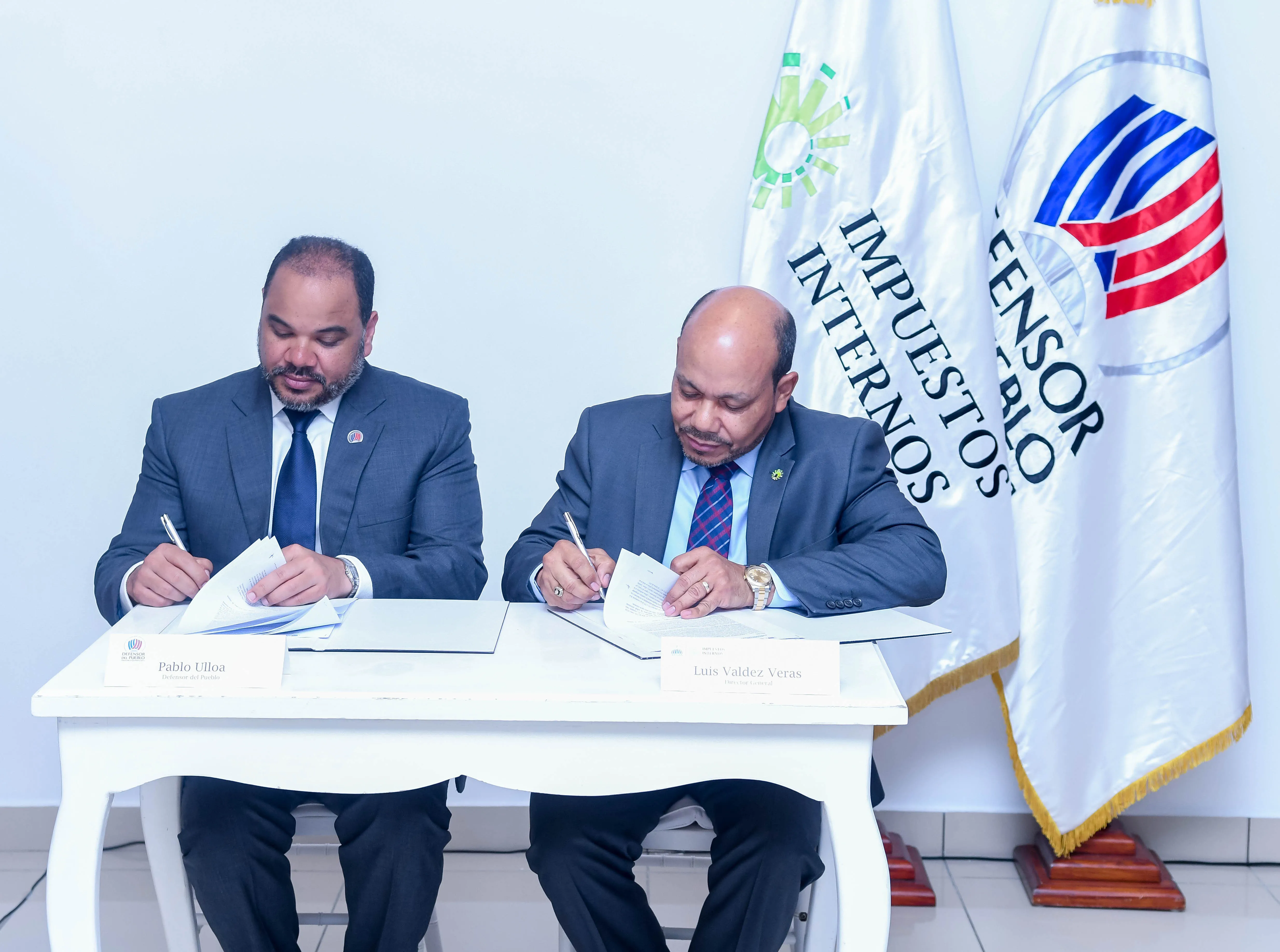 DGII inaugura oficina Defensoría del Contribuyente adscrita al Defensor del Pueblo