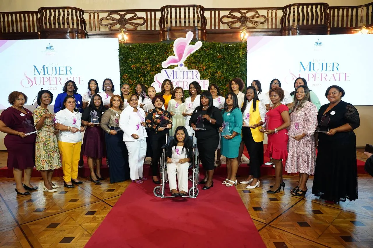 Premio Mujer Supérate 2023 reconoce a 28 emprendedoras dominicanas