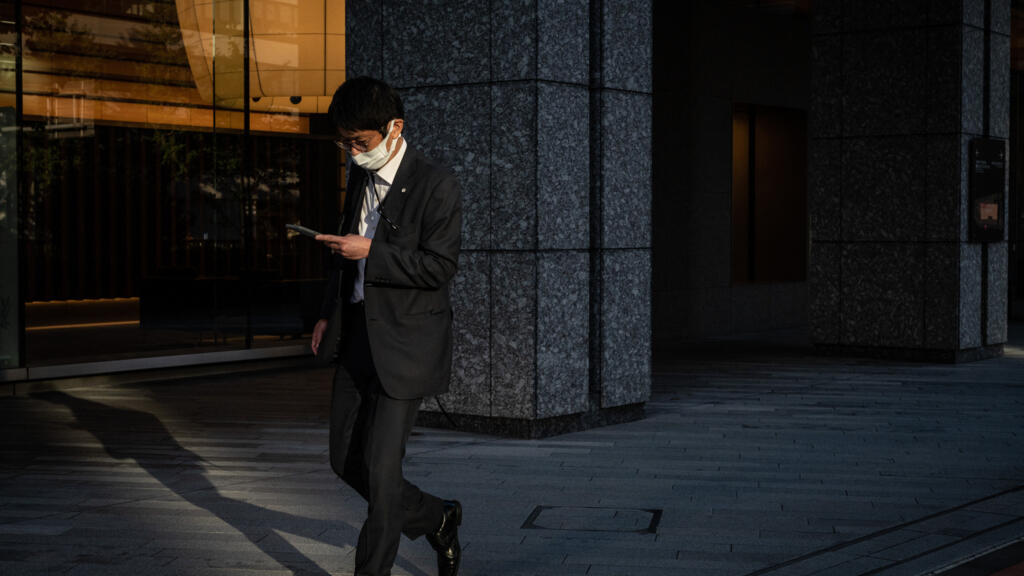 Los trabajadores japoneses sueñan con poder desconectarse después del trabajo