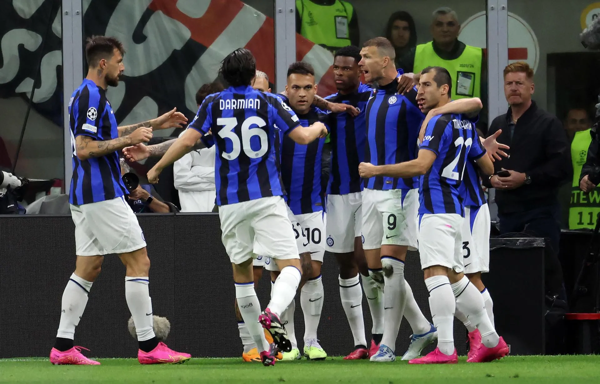 El Inter gana y apunta a la final de la 'Champins'