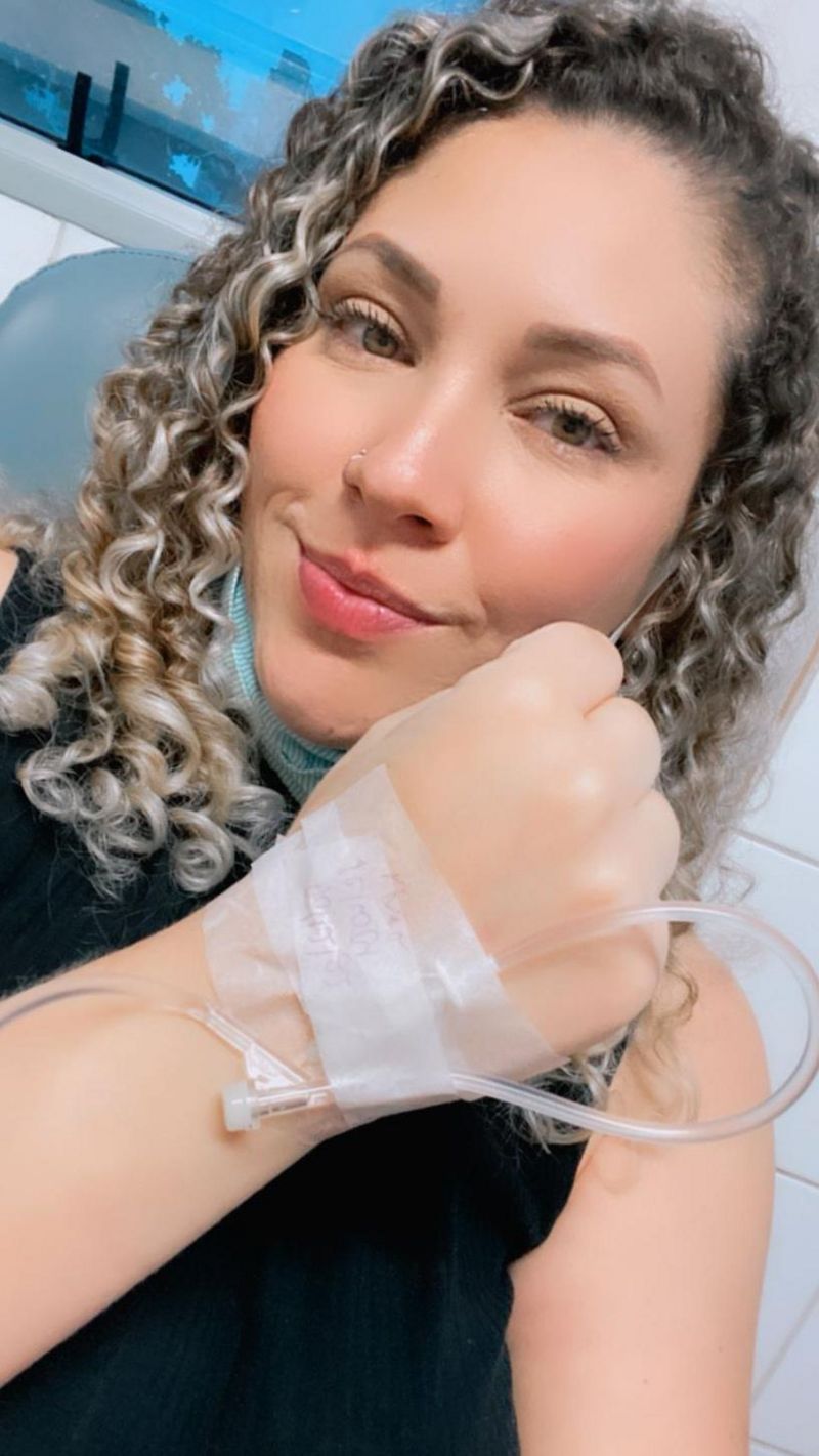 Me diagnosticaron con esclerosis múltiple a los 26 años: por qué esta dolencia afecta más a las mujeres jóvenes