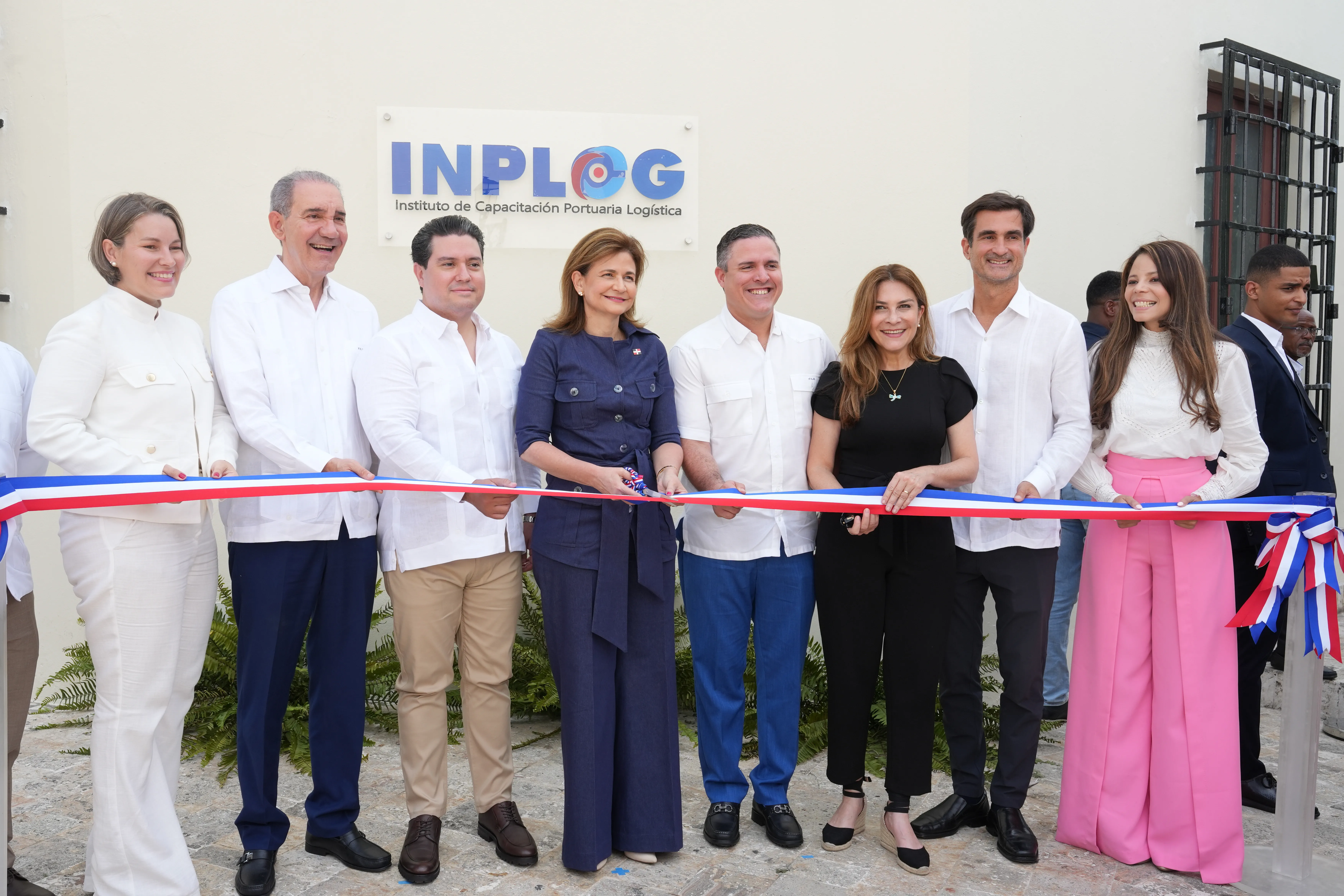 Vicepresidenta y Jean Luis Rodríguez inauguran Instituto Nacional de Capacitación Portuaria y Logística