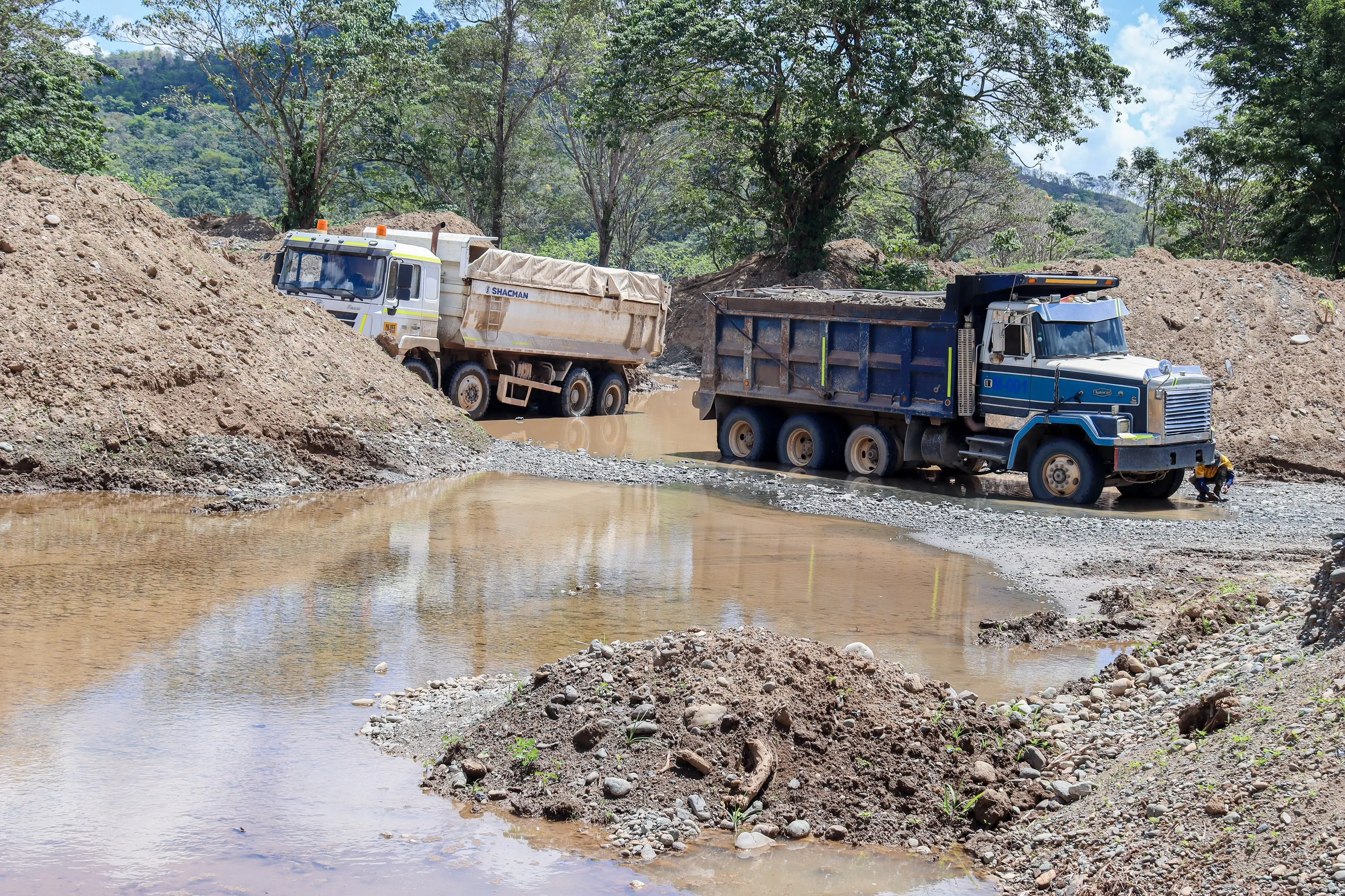 Medioambiente en lucha con granceras que afectan ríos de la provincia Monseñor Nouel