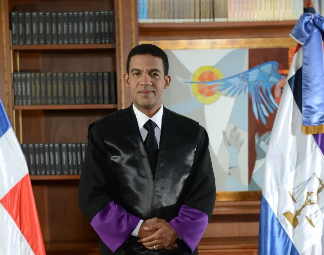 Francisco Ortega Polanco lanza nuevo libro titulado el “Procedimiento penal apuntado”