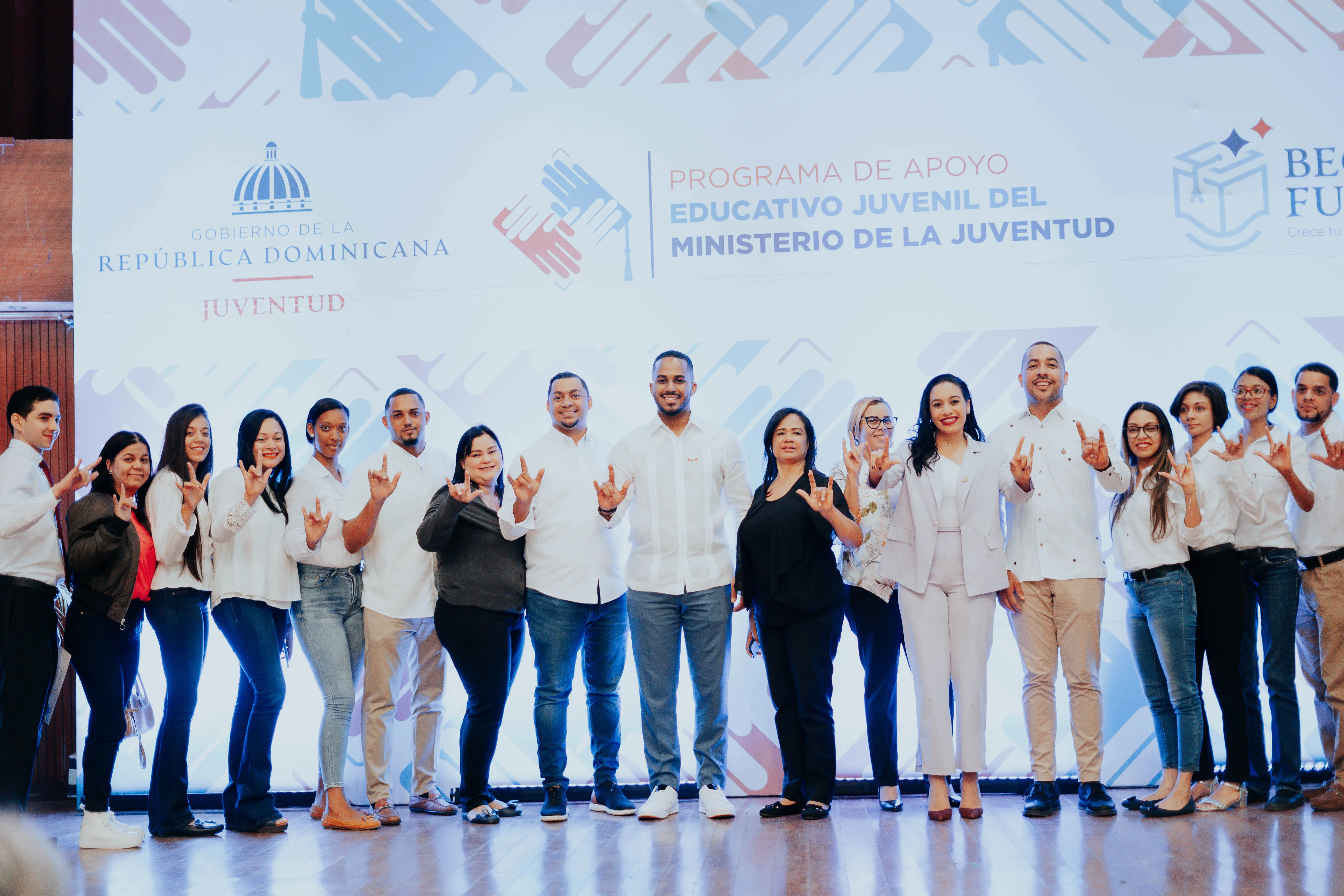 Ministerio de la Juventud abre convocatoria para 800 cupos orientados a marketing digital