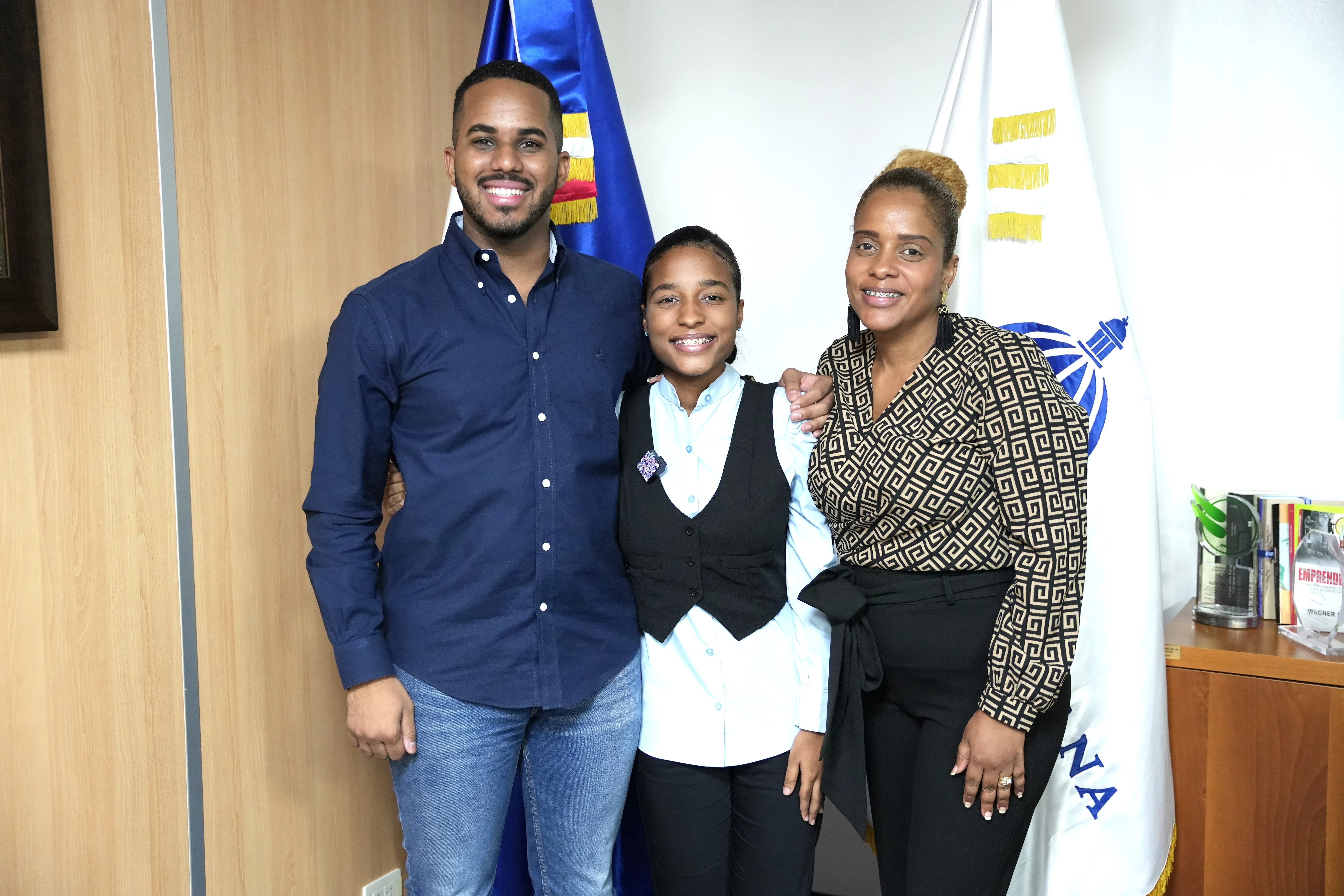Ministerio de la Juventud apoyará a la estudiante ganadora de beca internacional