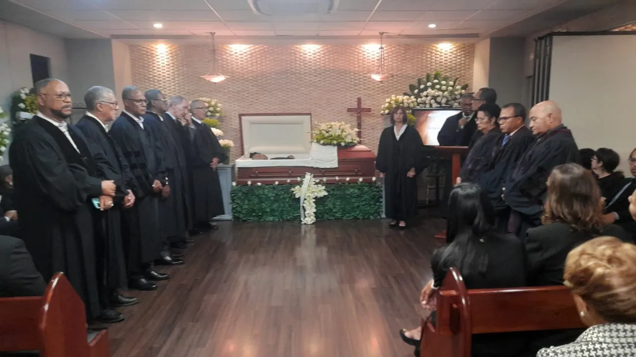UASD rinde honras fúnebres al doctor  Virgilio Bello Rosa