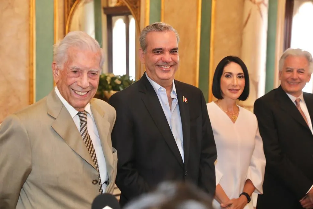 Mario Vargas Llosa tendrá la nacionalidad dominicana; dice RD es un ejemplo para América Latina