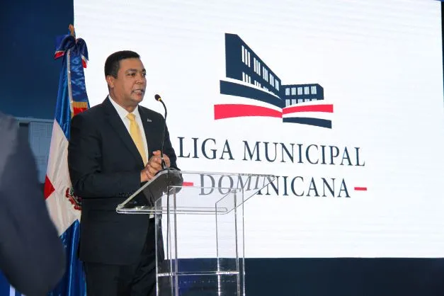 Presidente LMD condena daños a bienes municipales en Boca Chica