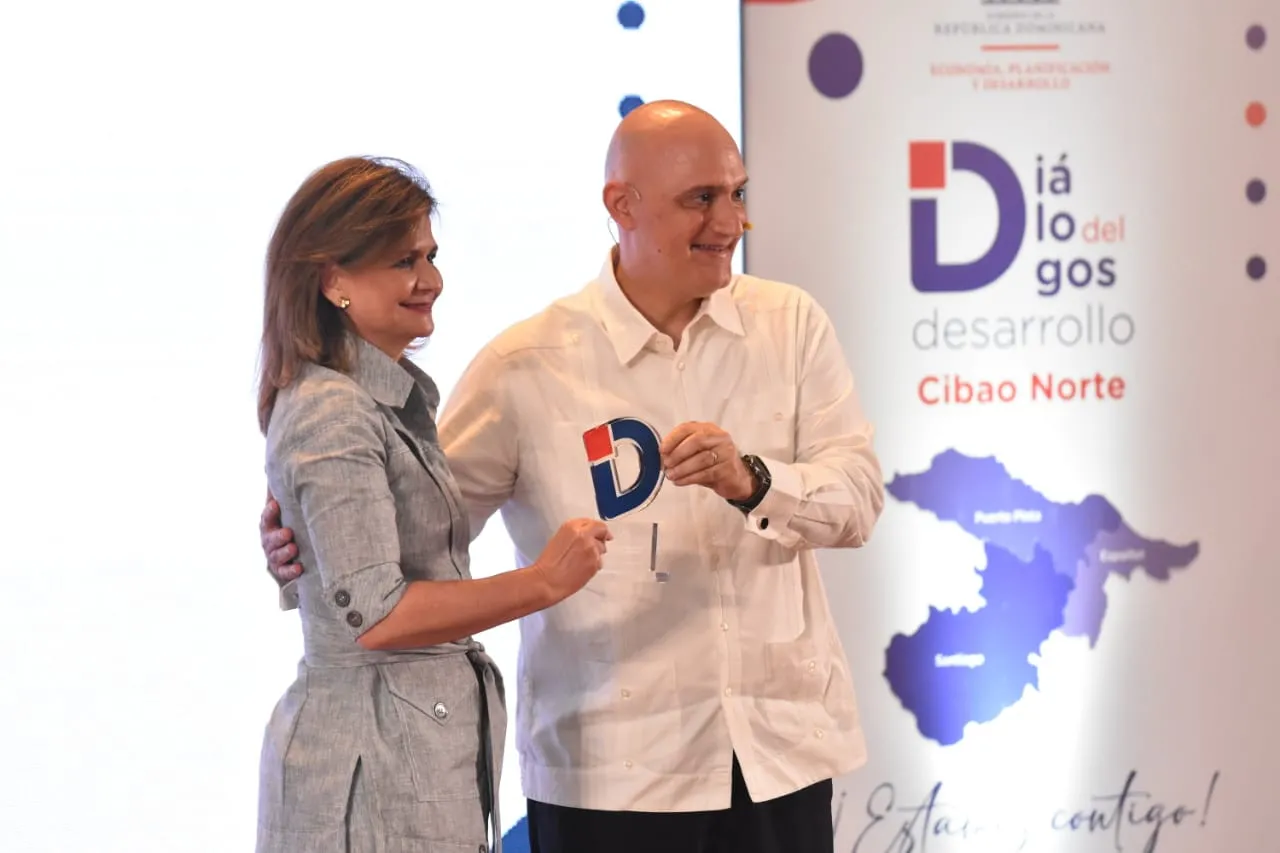 Ministerio de Economía realiza Diálogos del Desarrollo Cibao Norte