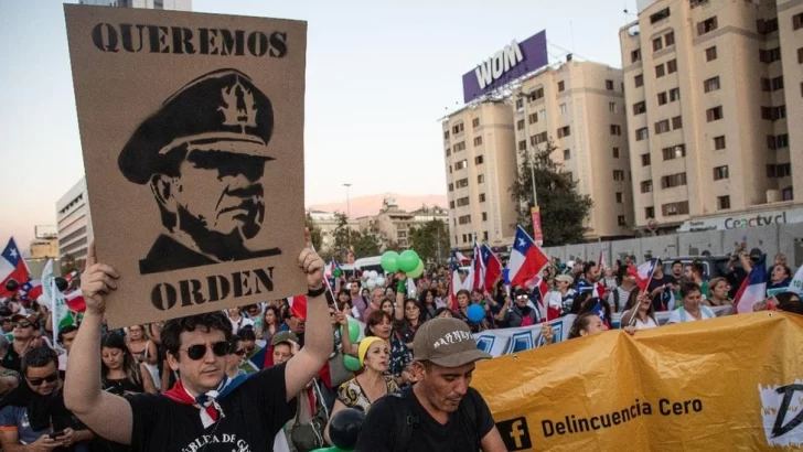 La idea de que Pinochet no hizo puras cosas malas es un fracaso cultural de los demócratas en Chile