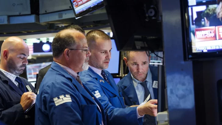 Wall Street cierra el día en verde y Nasdaq la semana con sensible alza