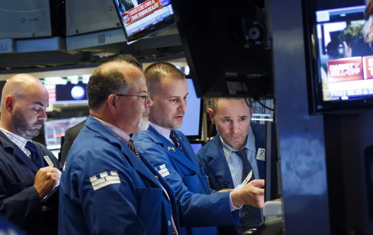 Wall Street cierra el día en verde y Nasdaq la semana con sensible alza