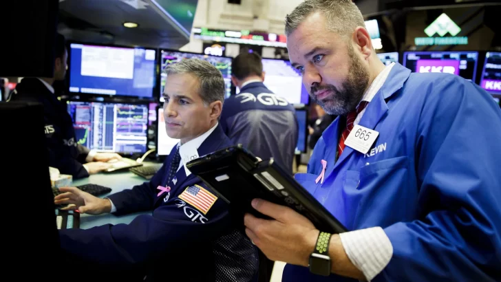 Wall Street abre en verde y el Dow Jones sube un 0,72 %