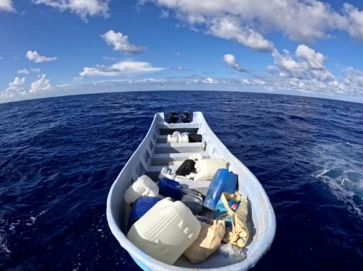 Repatrian 62 dominicanos tras interceptarlos en aguas puertorriqueñas