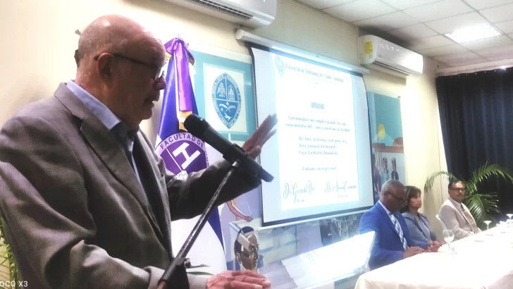 Doctor Roberto Cassá resalta valor de la preservación de la  memoria histórica del pueblo dominicano