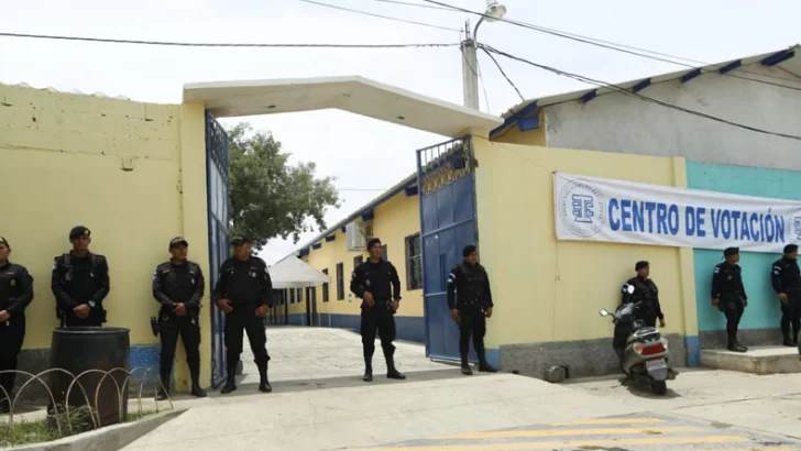 Cierran los centros de votación en Guatemala y empieza el conteo de papeletas