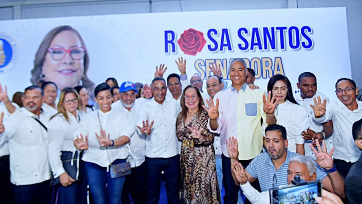 Rosa Santos: “Hoy nosotros iniciamos el camino de la reelección desde Santiago”