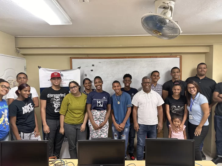 Imparten taller de ética ciudadana a jóvenes en Capotillo