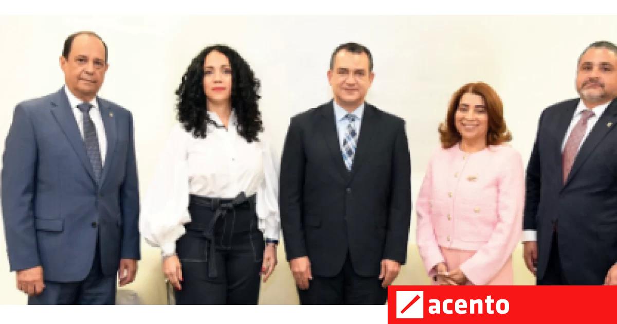 La cumbre de la JCE con los partidos políticos y el inicio a destiempo ...
