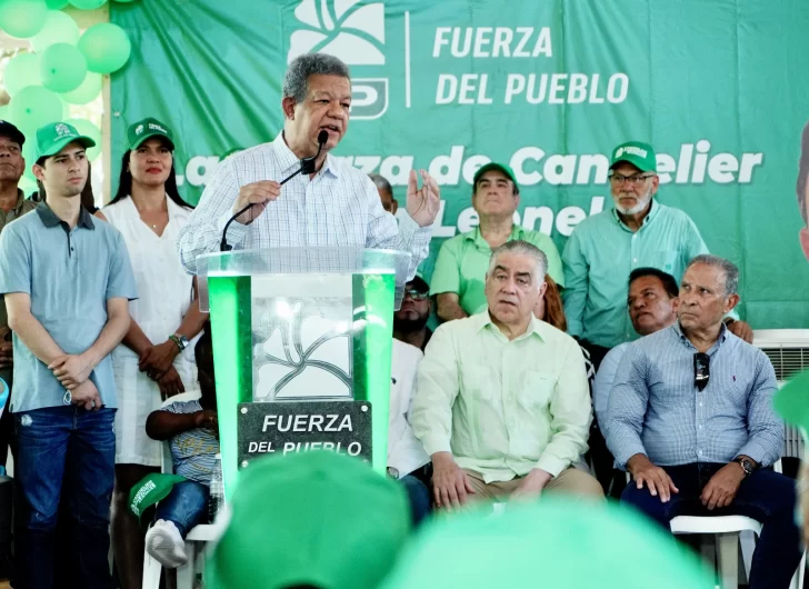 Pedro de Jesús Candelier, exjefe de la Policía, se juramenta en la Fuerza del Pueblo