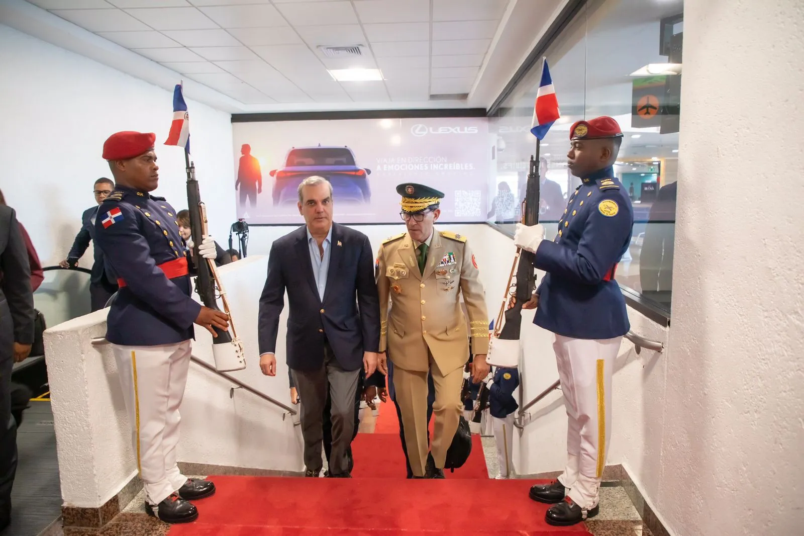 Abinader sale a Guyana para fortalecer relaciones diplomáticas