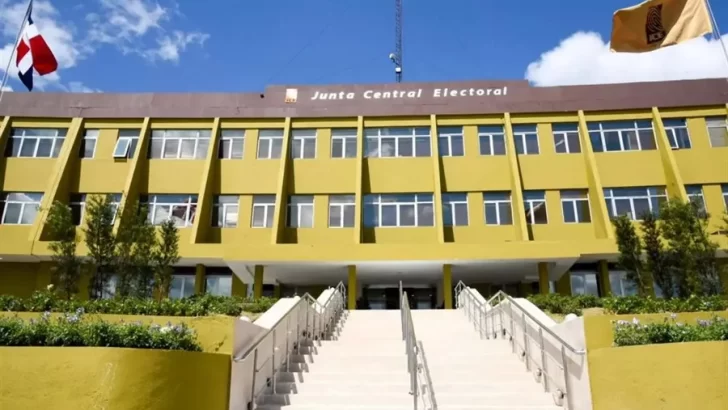 JCE solicita suspensión de docencia por elecciones