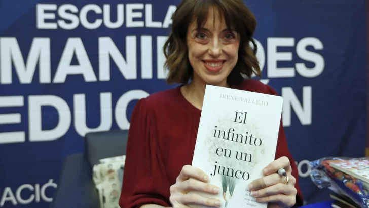 Irene Vallejo presenta en Londres la traducción al inglés de "El infinito en un junco"