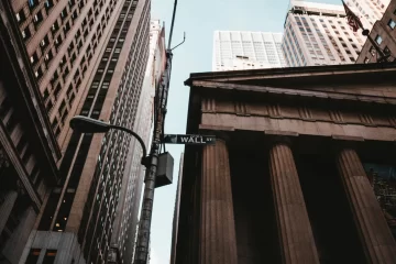 Wall Street cierra en verde y S&P 500 y Nasdaq cerraron en sus niveles más altos del 2024