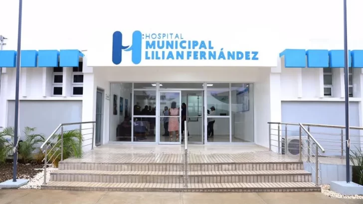 Gobierno entrega remozamiento hospital municipal Lilian Fernández en Navarrete