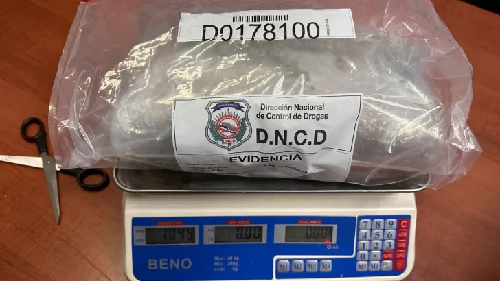 DNCD decomisa cocaína, vehículos y dinero en efectivo en Santiago
