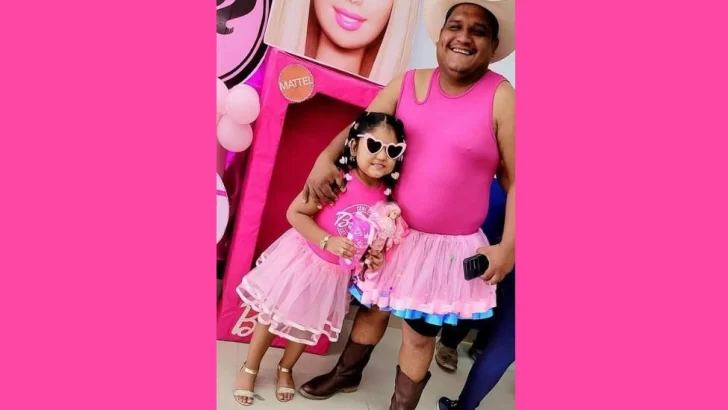 “Mi hija me lanzó un reto: ¿a que no te atreves?”: el papá mexicano que se volvió viral por ir vestido de rosa a ver Barbie con su hija de 5 años