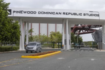 Pinewood RD, daño colateral de huelga de actores y guionistas de EEUU