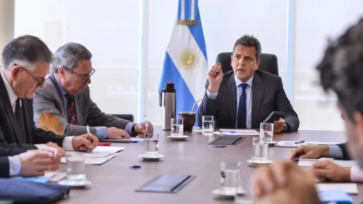 Argentina cierra a contrarreloj acuerdo clave con el FMI en año electoral