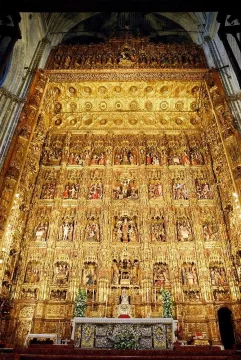 Catedral-de-Sevilla-Retablo-Mayor.-487x728